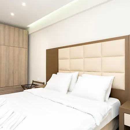 Crystal Haven Luxury By Binobi! * Salonicco