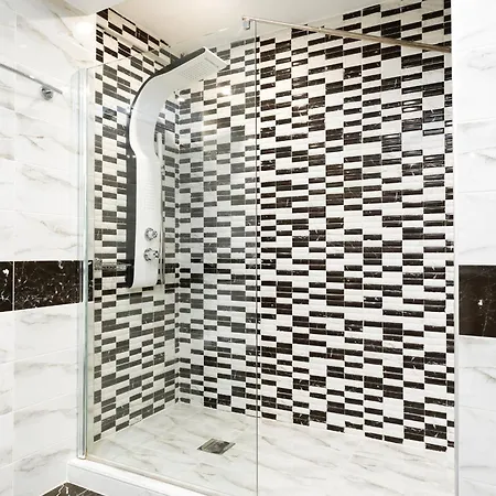 Crystal Haven Luxury By Binobi! شقة