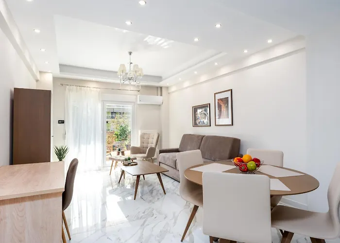 Crystal Haven Luxury By Binobi! テッサロニキ